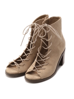 レースアップシューズ