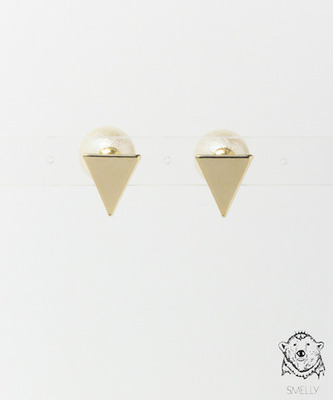 リバーシブルサンカクピアス