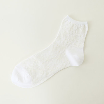 靴下屋　花柄カットワーク風レース柄ショートソックス
