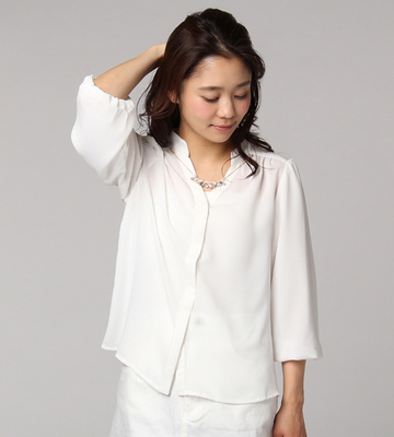 PAGEBOY ネックレス付きスキッパーバルーン袖ブラウス
