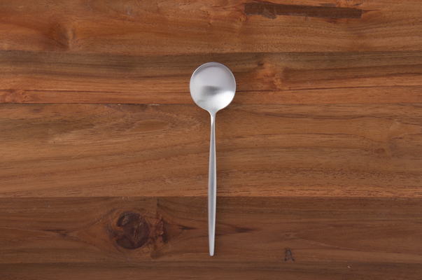 クチポール ムーン・マット デザートスプーン