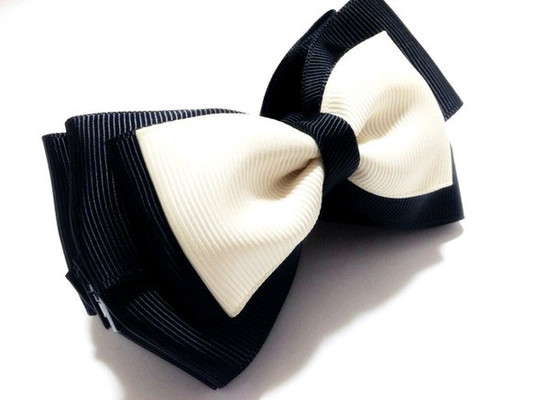 グログランリボンバナナクリップ