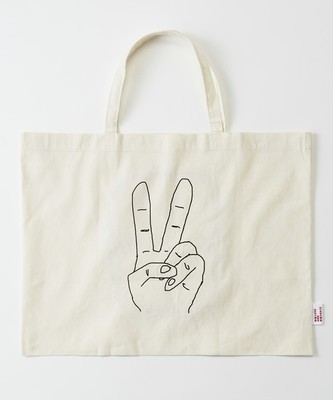 ピースサインの折りたたみバッグ