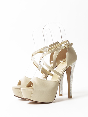 マーメイドヒールクロスストラップサンダル