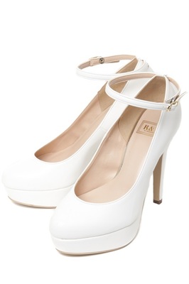 アンクルストラップ付きラウンドトゥハイヒールパンプス