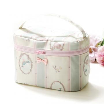 バニティポーチ