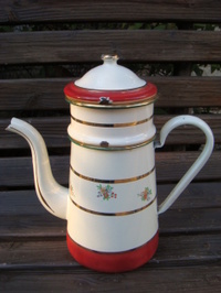 ホワイト＆レッド・フローラル ホーローコーヒーポット