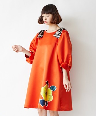 ふりふ 椿公爵夫人ワンピース