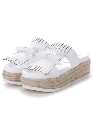 フリンジフラットサンダル