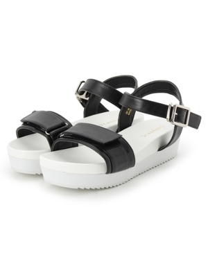 ベルトストラップサンダル