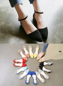 フェミニンアンクルストラップフラットシューズ