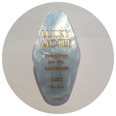 LUCKY MOTEL peal blue