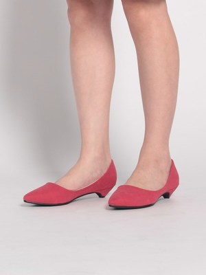 ポインテッドトゥローヒールパンプス