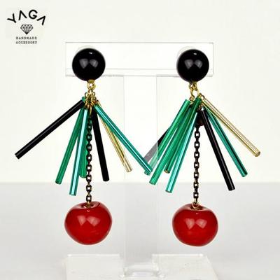 アップルイヤリング