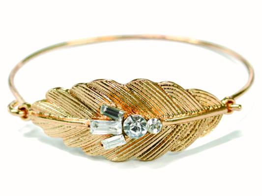 Feather Crystal（ﾌｪｻﾞｰｸﾘｽﾀﾙ） ﾌﾞﾚｽﾚｯﾄ