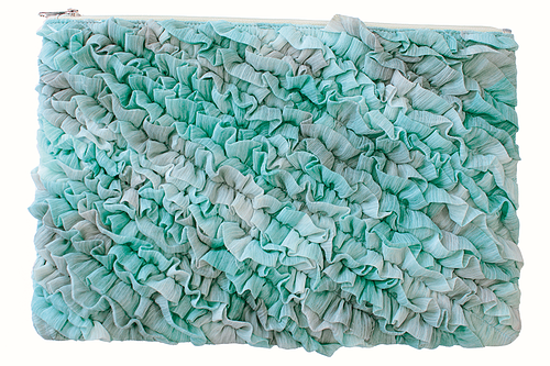 Ruffle(ラッフル）クラッチバック