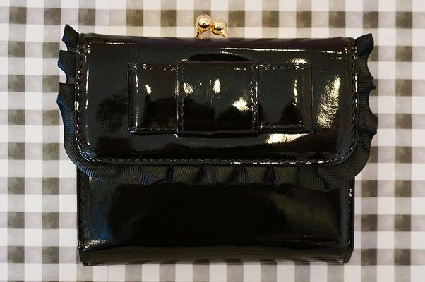 ruffle frill ribbon wallet