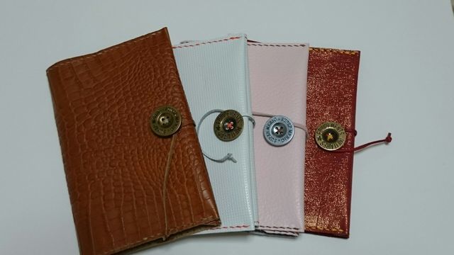 本革ブックカバー ：ピンク(茶ステッチ)