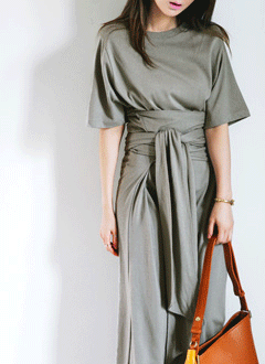 ウエストロングタイワンピース