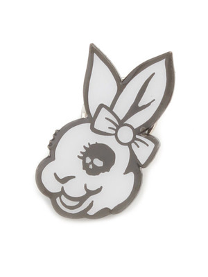 USAGI Item RIBBON USAGIピンバッチ