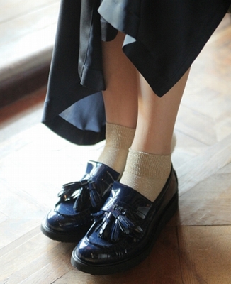 タッセルローファー