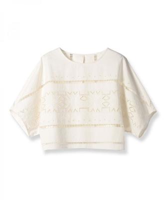 カットワークブラウス