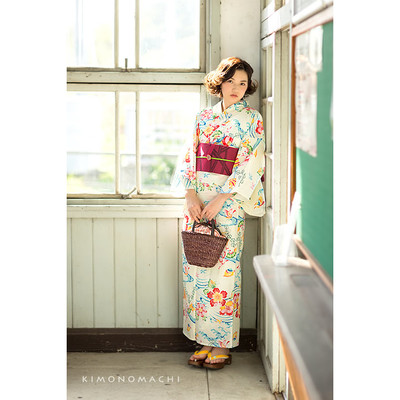 クリーム紅型風