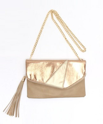 INTERPLANET WINGS タッセル付きクラッチ