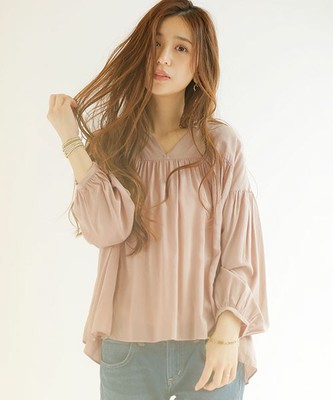 ギャザーボリュームブラウス