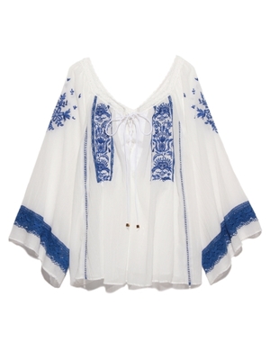 シアー刺繍ブラウス