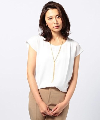 ストレッチサテンタックブラウス