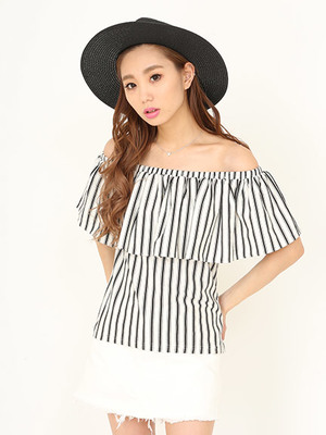 オフショルストライプＴＯＰＳ 