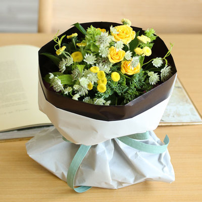 バラのイエローベリルブーケ